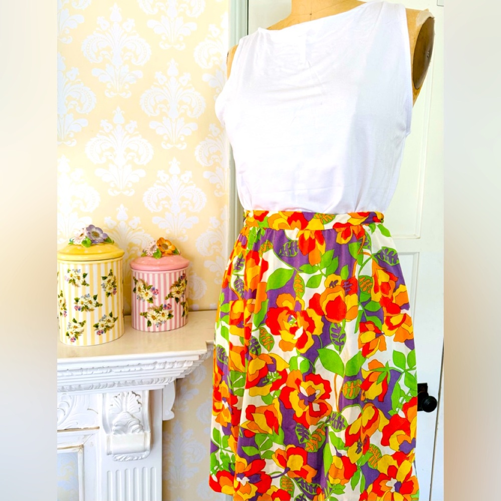 Vintage EVAN - PICONE  for I. Magnin& Co . Floral Print wrap around Skirt Sz.10